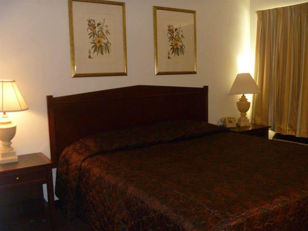 Motel 22 Mapleton Depot Хънтингдън Екстериор снимка